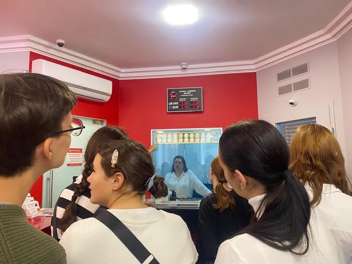 6e81a6c6-6e22-4d14-9e09-a17079162ba6