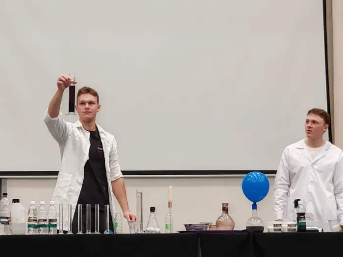 f6ca4b7d-e4ec-4d8d-8292-e9fd61100693