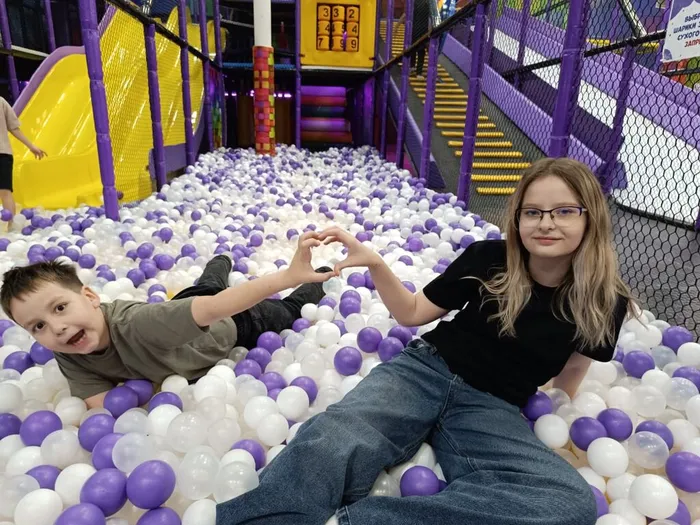 ddaf9406-1b55-4c1c-9786-6a9d4f3f6128