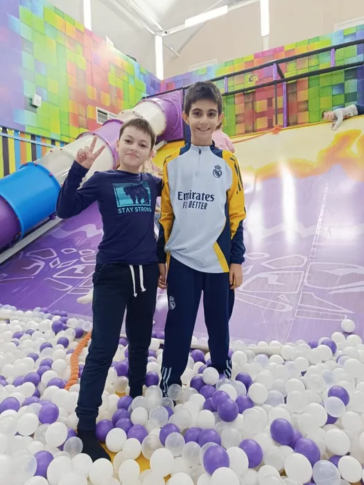 4bec443b-b51f-4909-acb7-de8b27861831